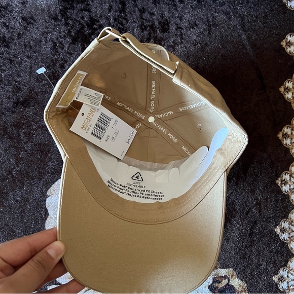 MICHAEL KORS Embroidered Signature Logo Cotton Adjustable Beige Baseball Hat NWT - Picture 7 of 11